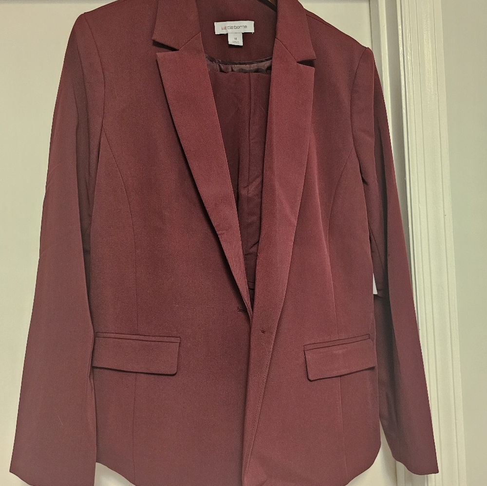 Liz Claiborne suit